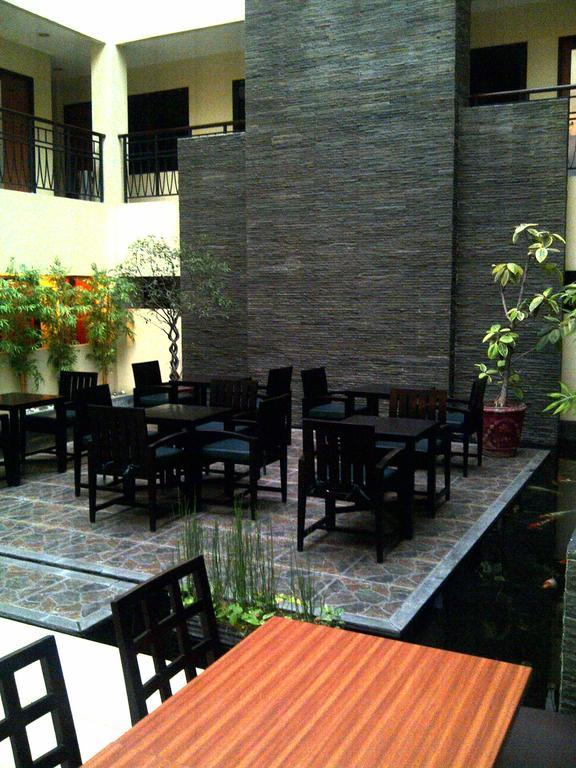 Rota International Hotel Jakarta Exterior foto