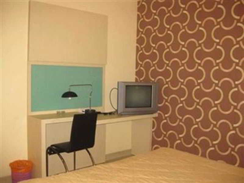 Rota International Hotel Jakarta Exterior foto